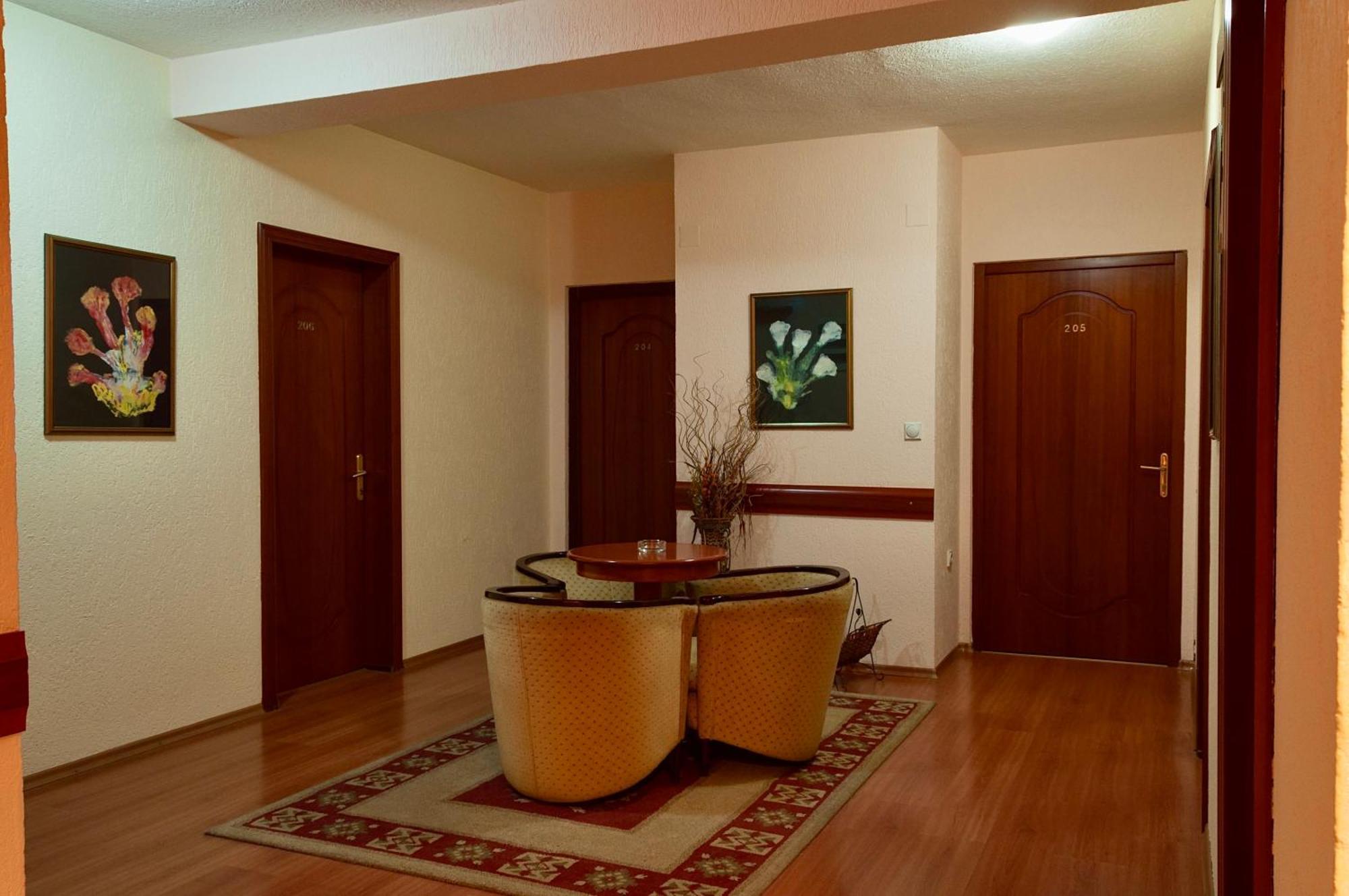 Hotel Ilinden Ustrumca Dış mekan fotoğraf