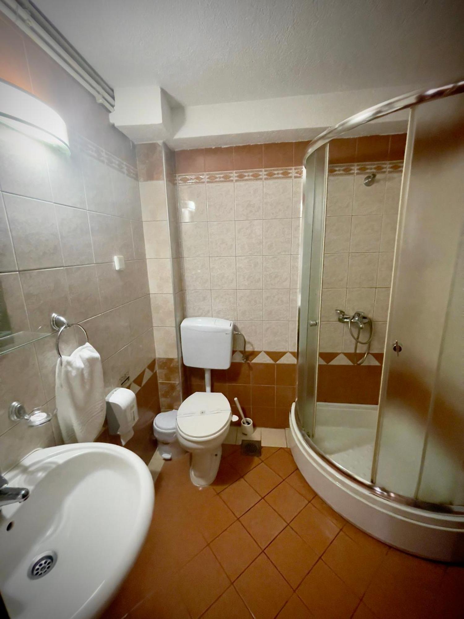 Hotel Ilinden Ustrumca Dış mekan fotoğraf