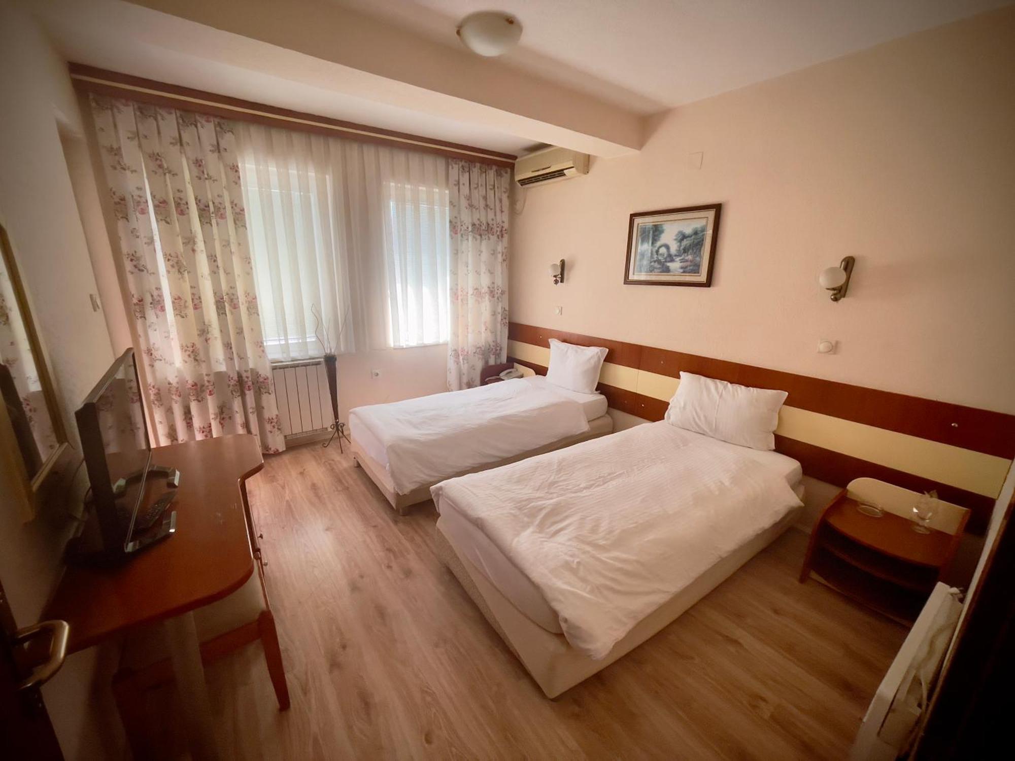 Hotel Ilinden Ustrumca Dış mekan fotoğraf