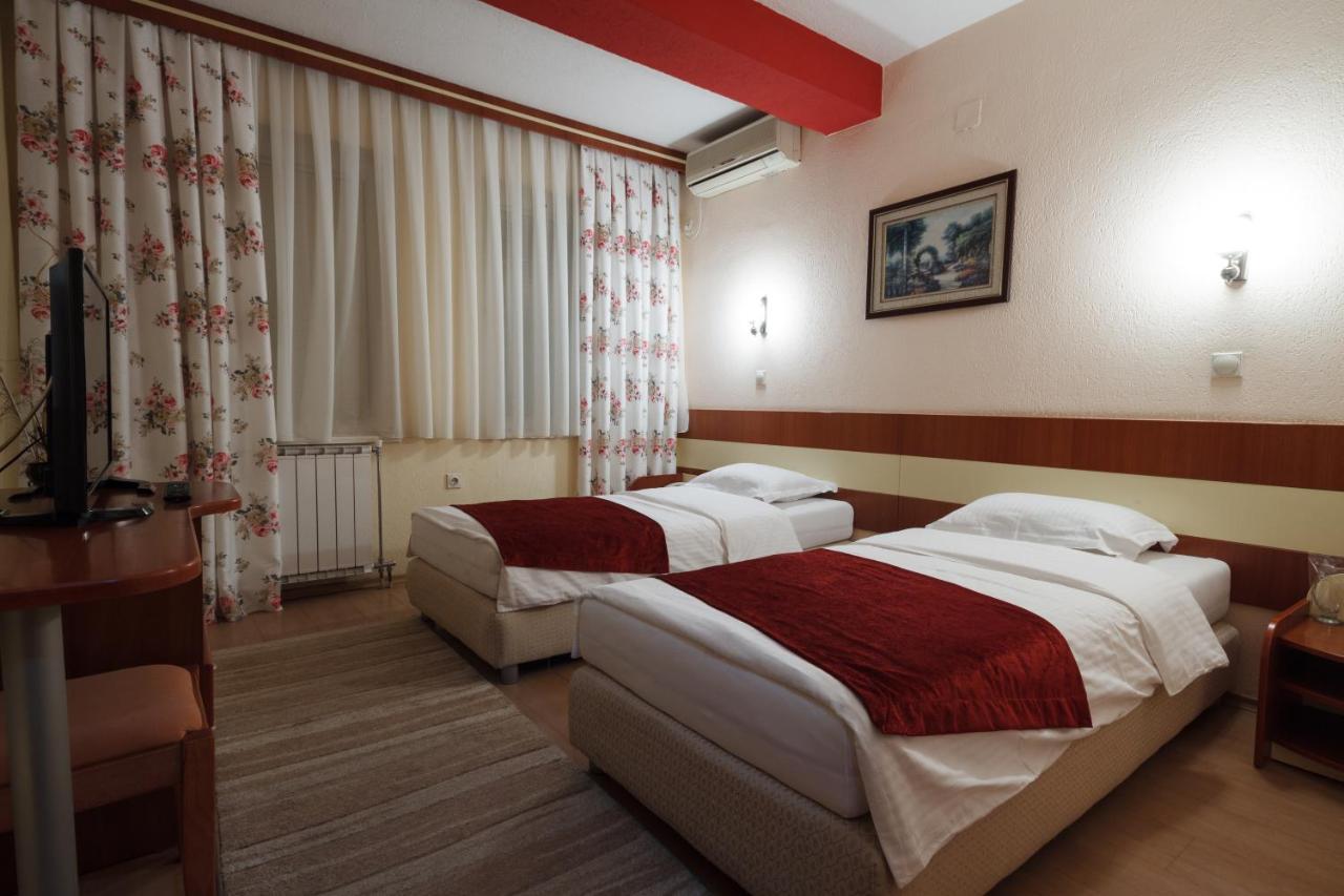 Hotel Ilinden Ustrumca Dış mekan fotoğraf